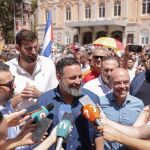 Abascal avisa al Gobierno: "Que no den un paso más porque nos van a tener enfrente, físicamente si es necesario"