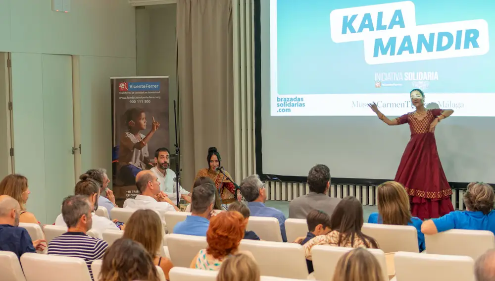 Actuación de música y danza clásica india a cargo de Kala Mandir