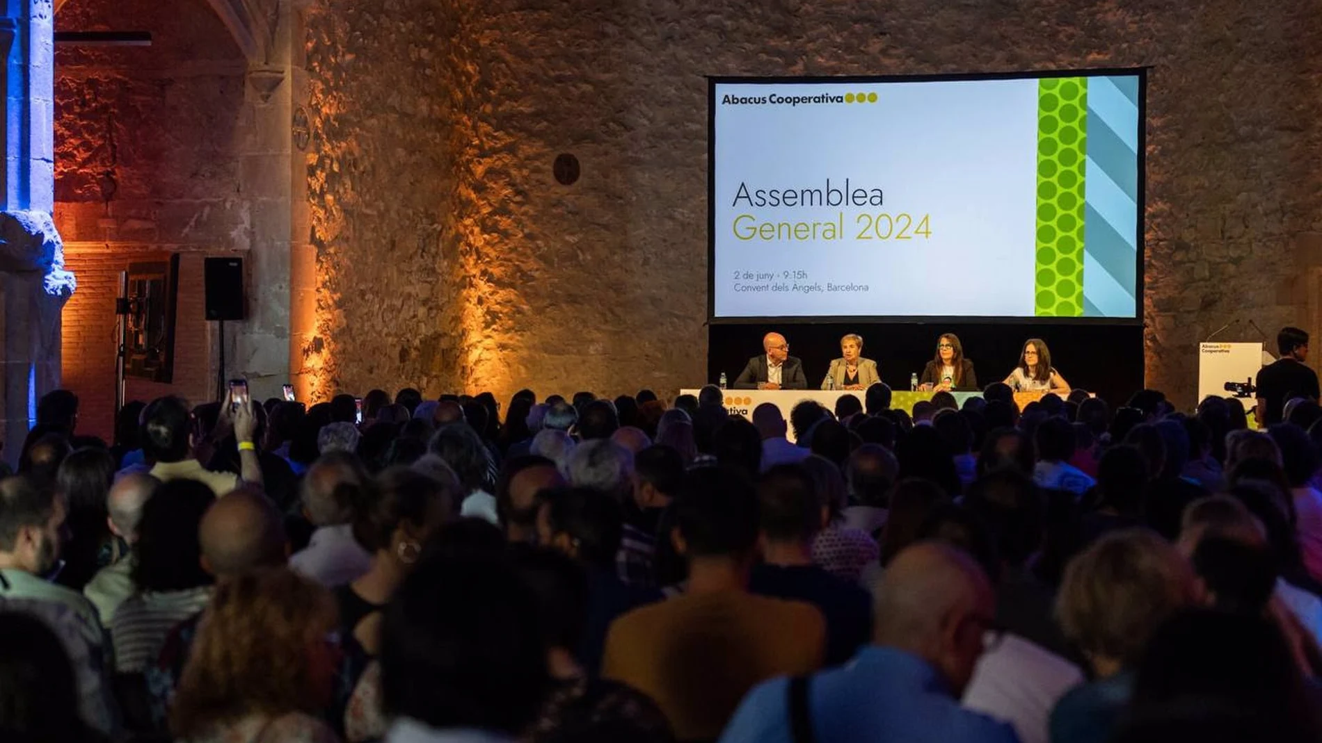 Una imagen de la asamblea general de Abacus