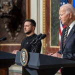 Imagen de archivo de Joe Biden y Volodimir Zelenski durante una rueda de prensa
