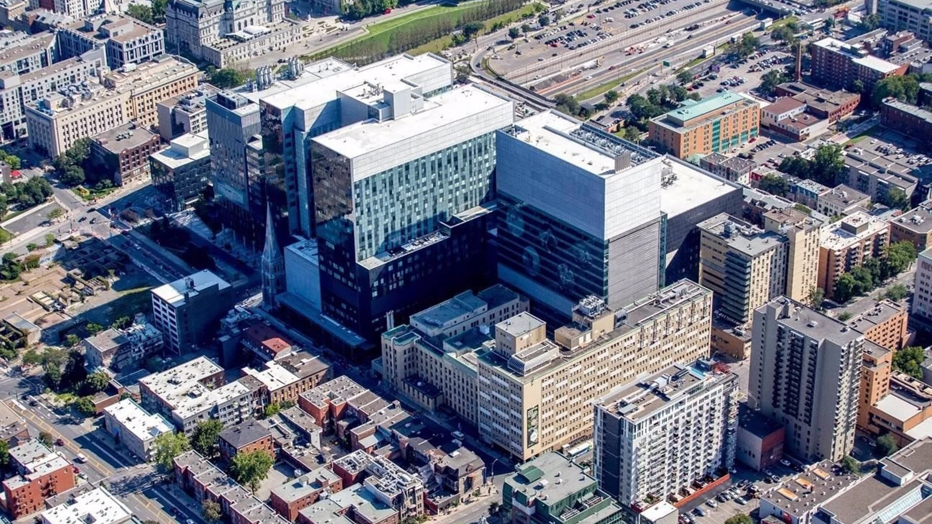 Economía/Empresas.- OHLA vende a KKR el 25% de un centro hospitalario de Montreal (Canadá) por 54,9 millones