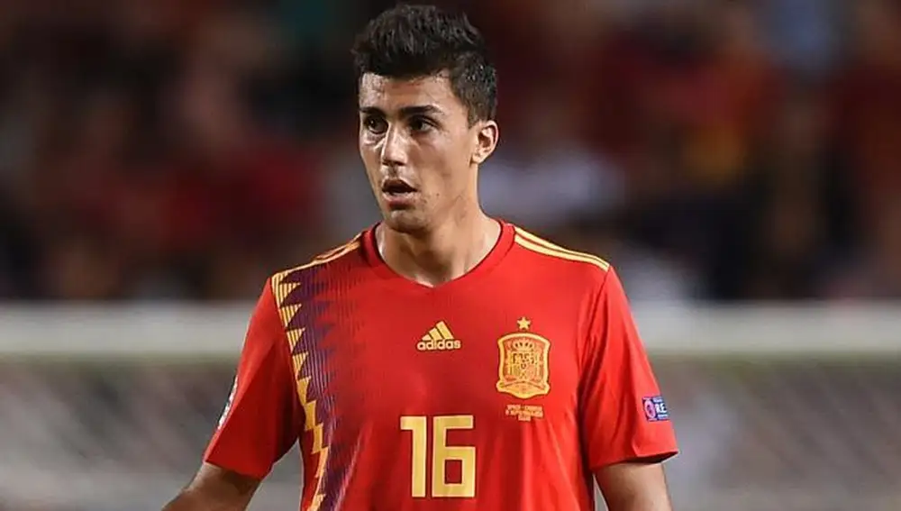Rodrigo Hernández, jugador de España
