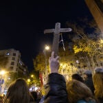 Rezo del rosario en la calle Ferraz 