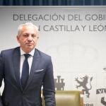 El delegado del Gobierno, Nicanor Sen, informa sobre el comienzo de la jornada electoral