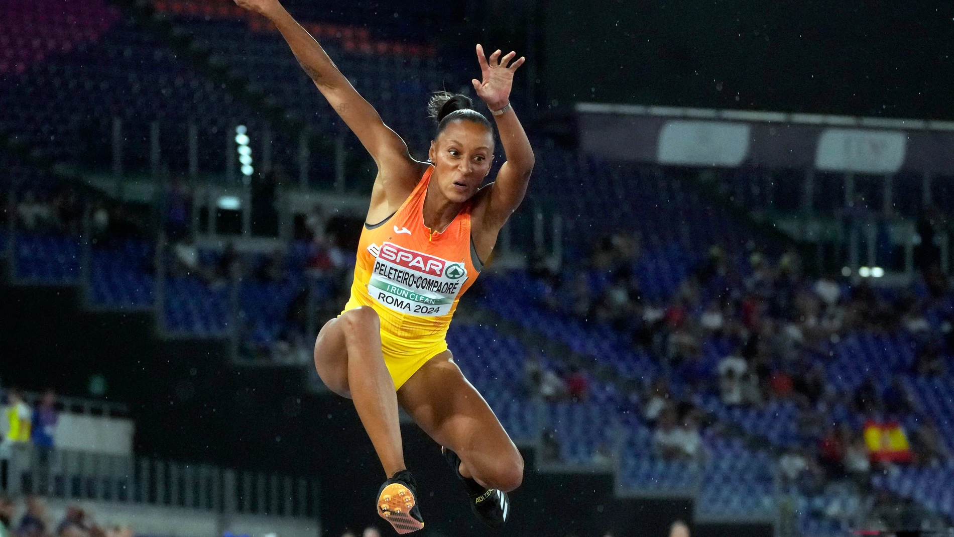 Ana Peleteiro voló hasta los 14,85 para ganar la medalla de oro
