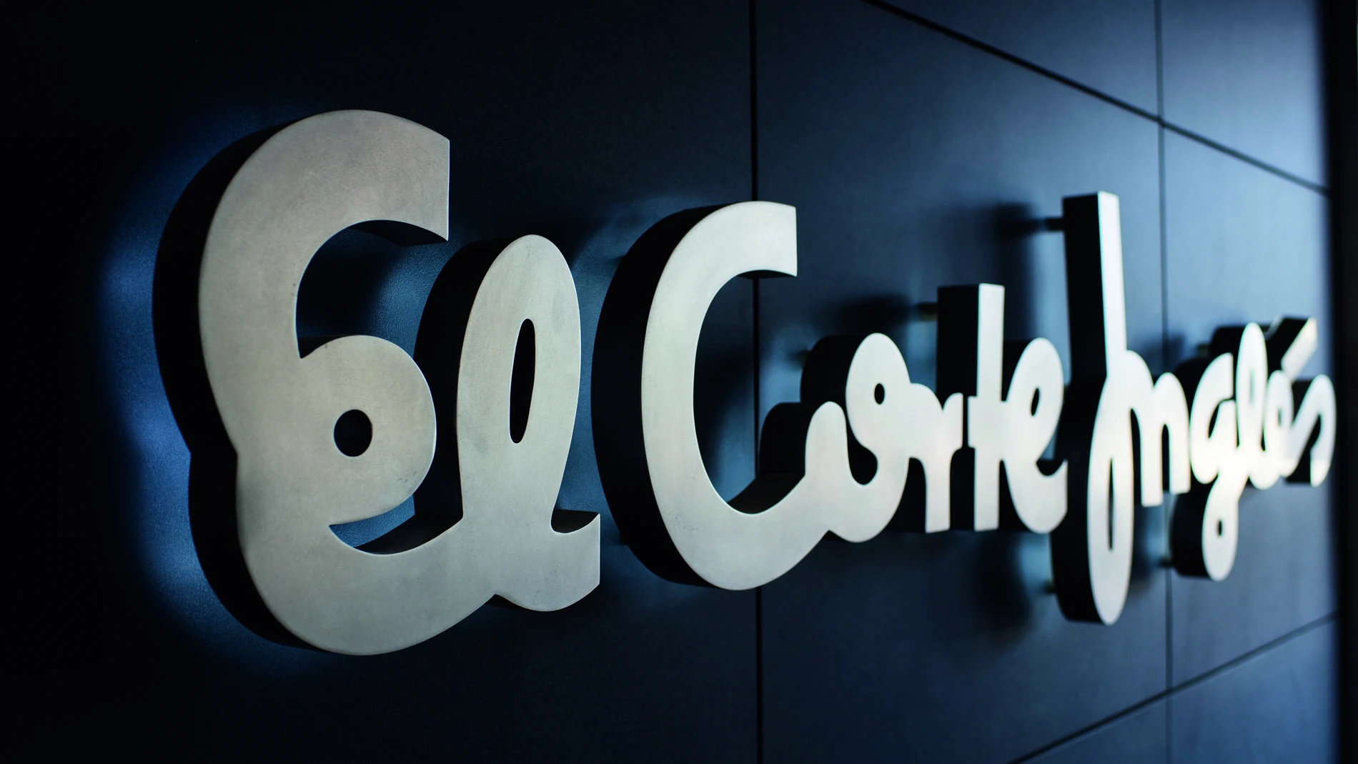 El Corte Inglés de la Comunitat Valenciana abrirá los principales festivos de Semana Santa y Pascua EL CORTE INGLÉS (Foto de ARCHIVO) 20/07/2019