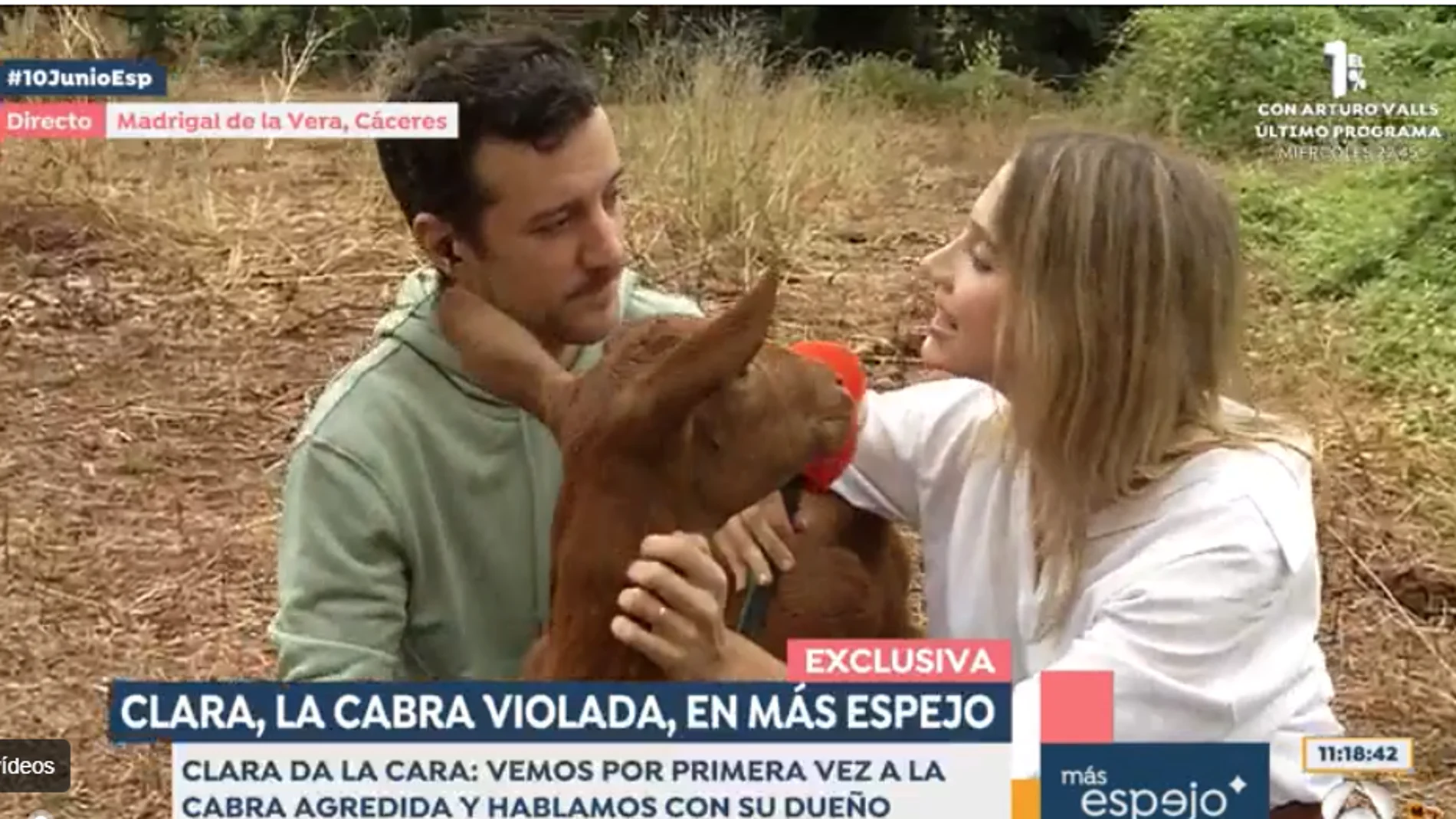 Clara la cabra violada regregra con su dueño en Cáceres