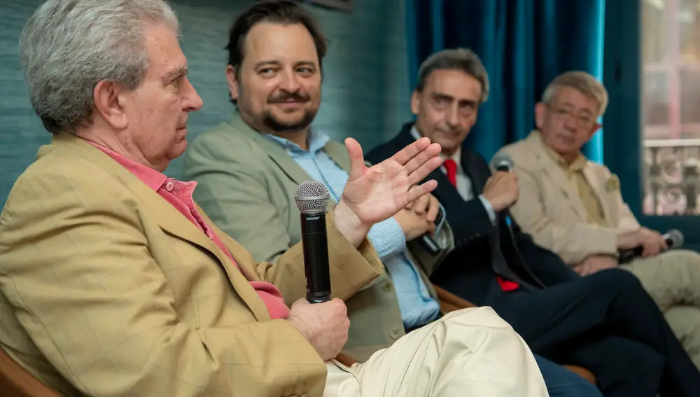 David Felipe Arranz conversa con César Antonio Molina