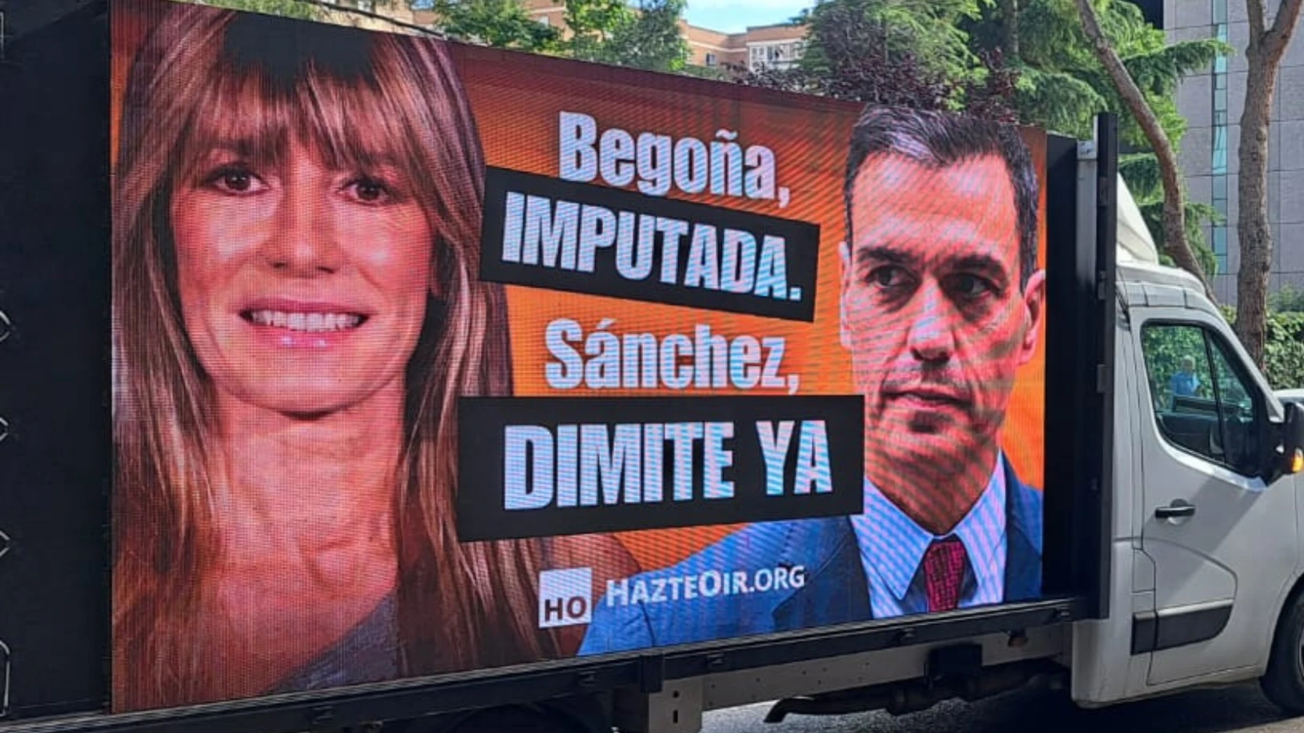 El camión de Hazte Oír