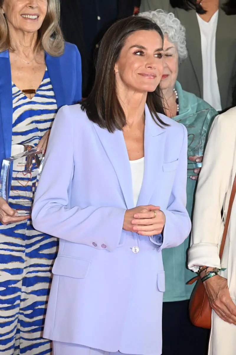 La Reina Letizia y Ana Botín presiden la entrega de premios de la XVI Convocatoria "Euros de tu Nómina"