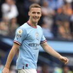 Sergio Gómez con el Manchester City