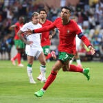 Cristiano marcó dos goles en el amistoso entre Portugal e Irlanda