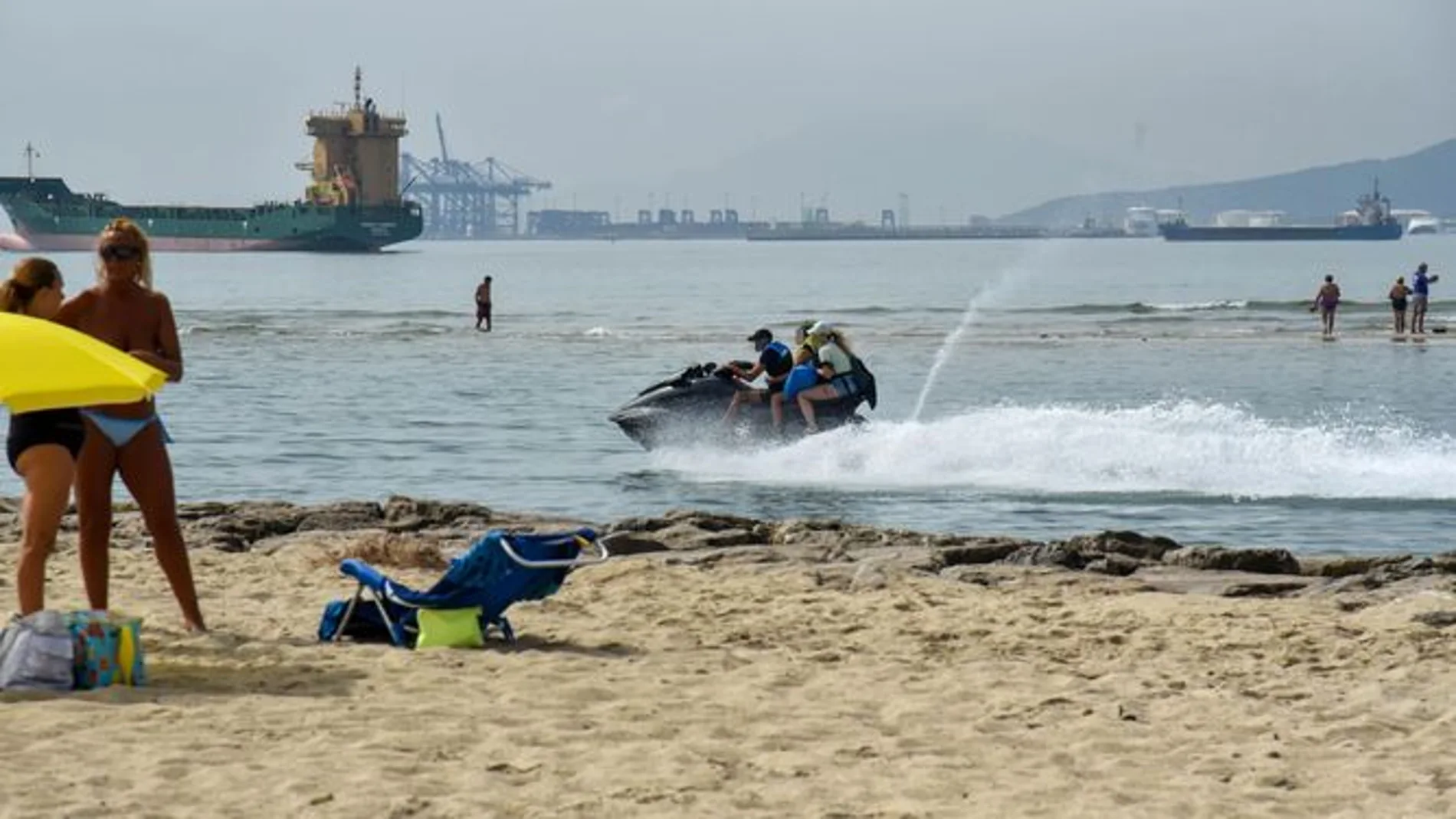 El año pasado murieron dos personas en las costas malagueñas tras sufrir accidentes con motos de agua