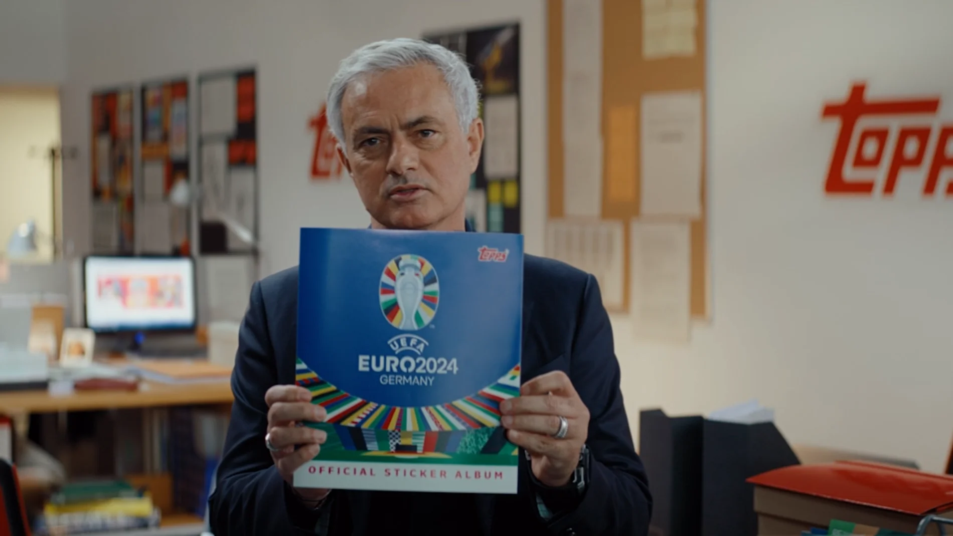 José Mourinho alecciona a los empleados de Topps