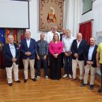 Ponentes del debate 'Turismo: el impacto sobre Cartagena', junto a algunos asistentes