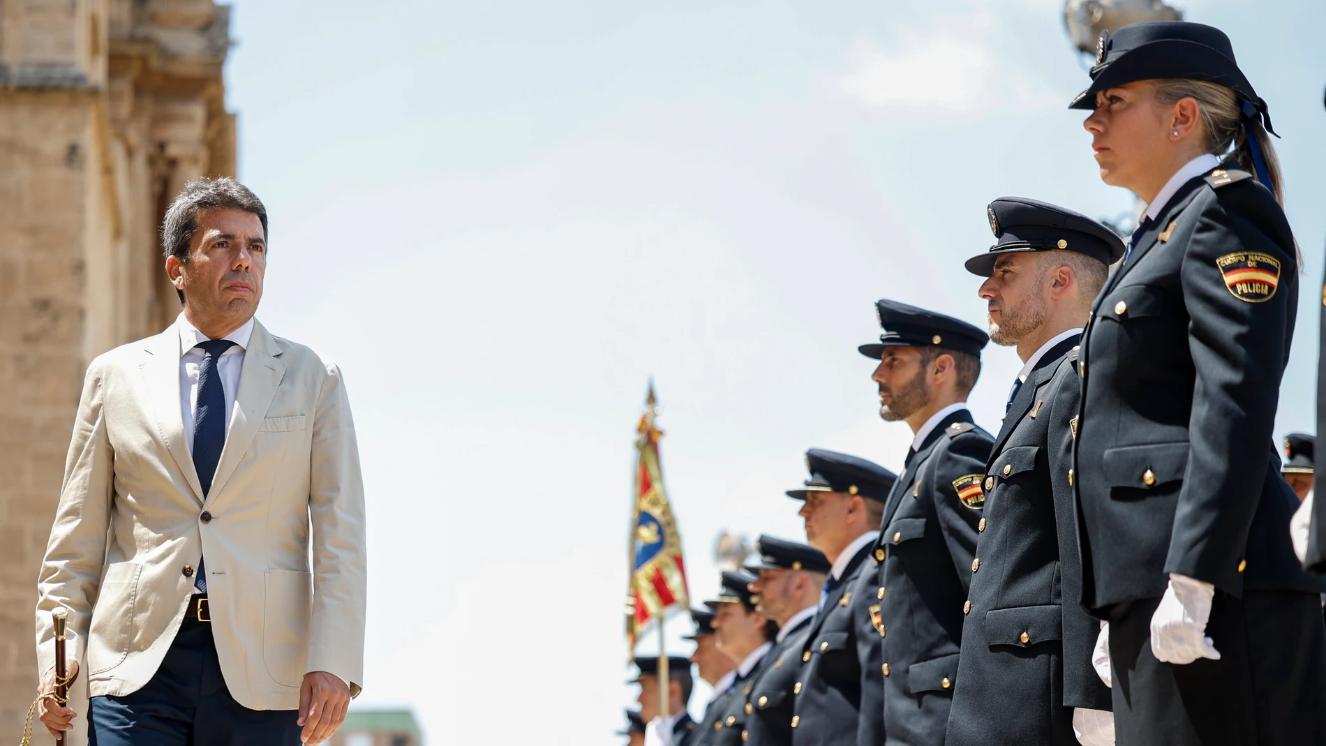 El president de la Generalitat, Carlos Mazón, preside la celebración del Día de la Unidad de Policía Nacional Adscrita a la Comunitat Valenciana