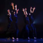 Actuación de las chicas de la Escuela de Danza de Castilla y León