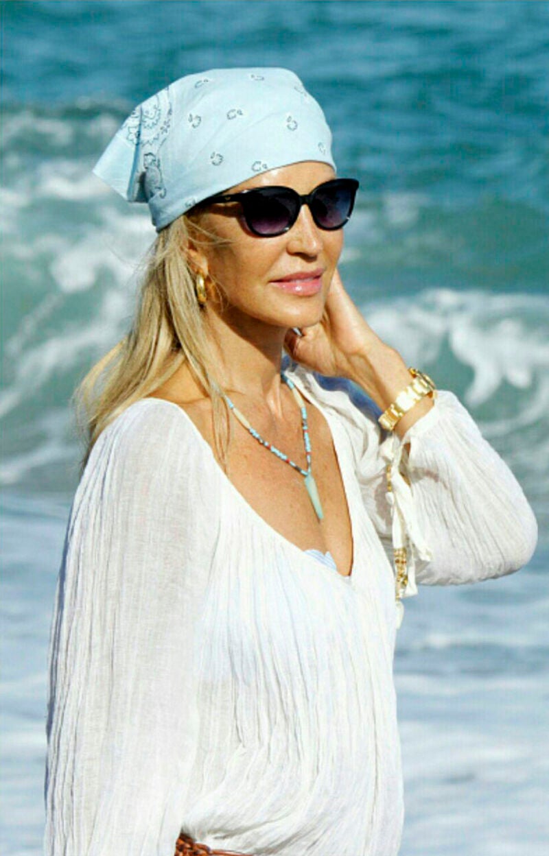 Carmen Lomana