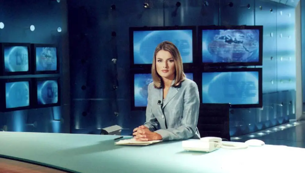 La reina Letizia en sus inicios como presentadora de informativos de TVE