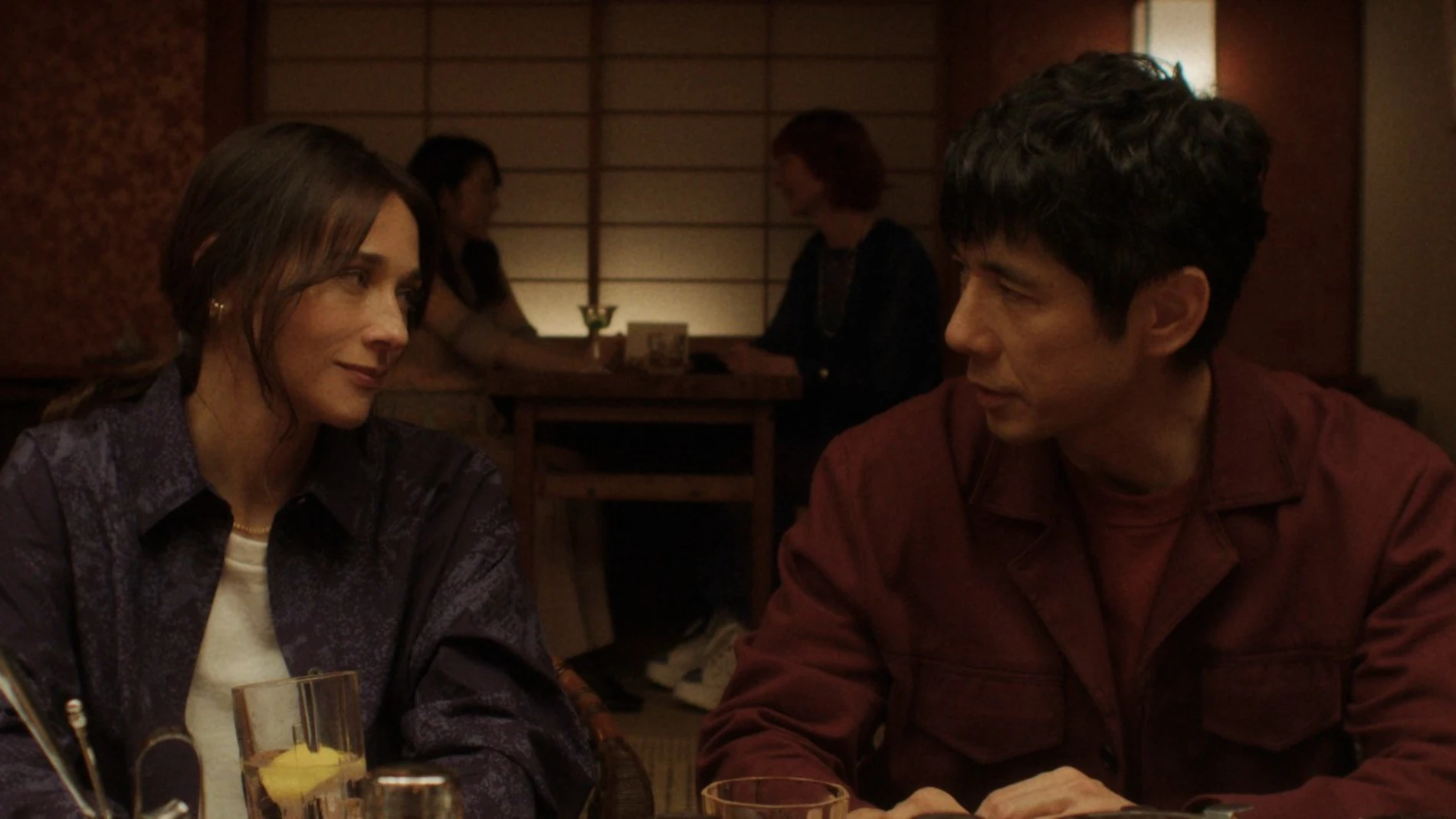 A24 se aproxima a las series con el estreno de “Sunny” en Apple TV+