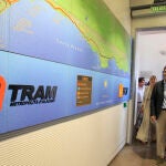 El presidente de la Generalitat, Carlos Mazón, ha presentado hoy en Alicante el servicio especial del TRAM de Hogueras de San Juan