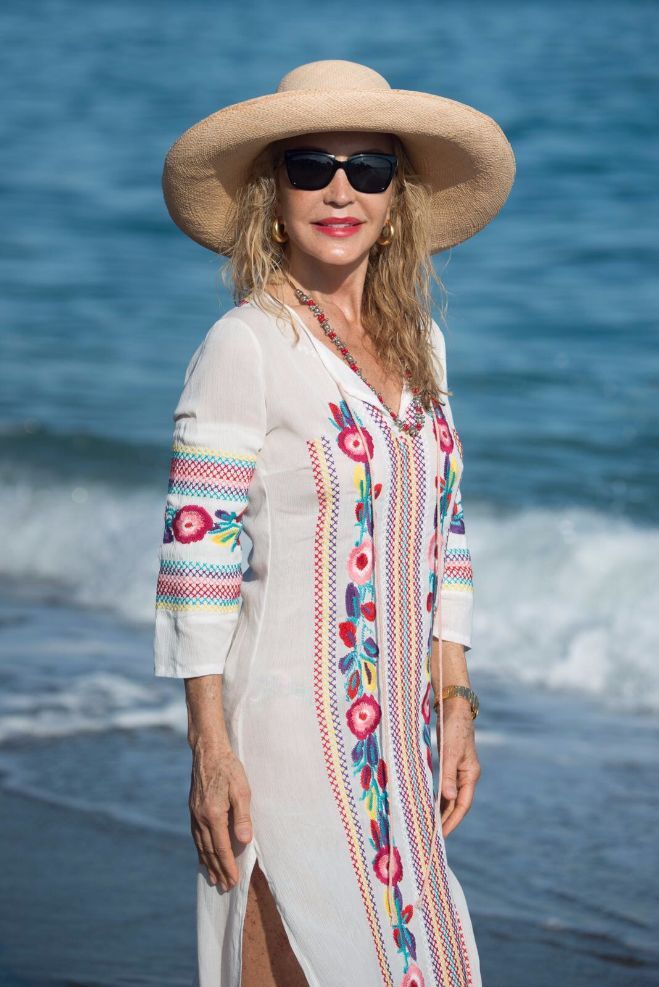 Carmen Lomana