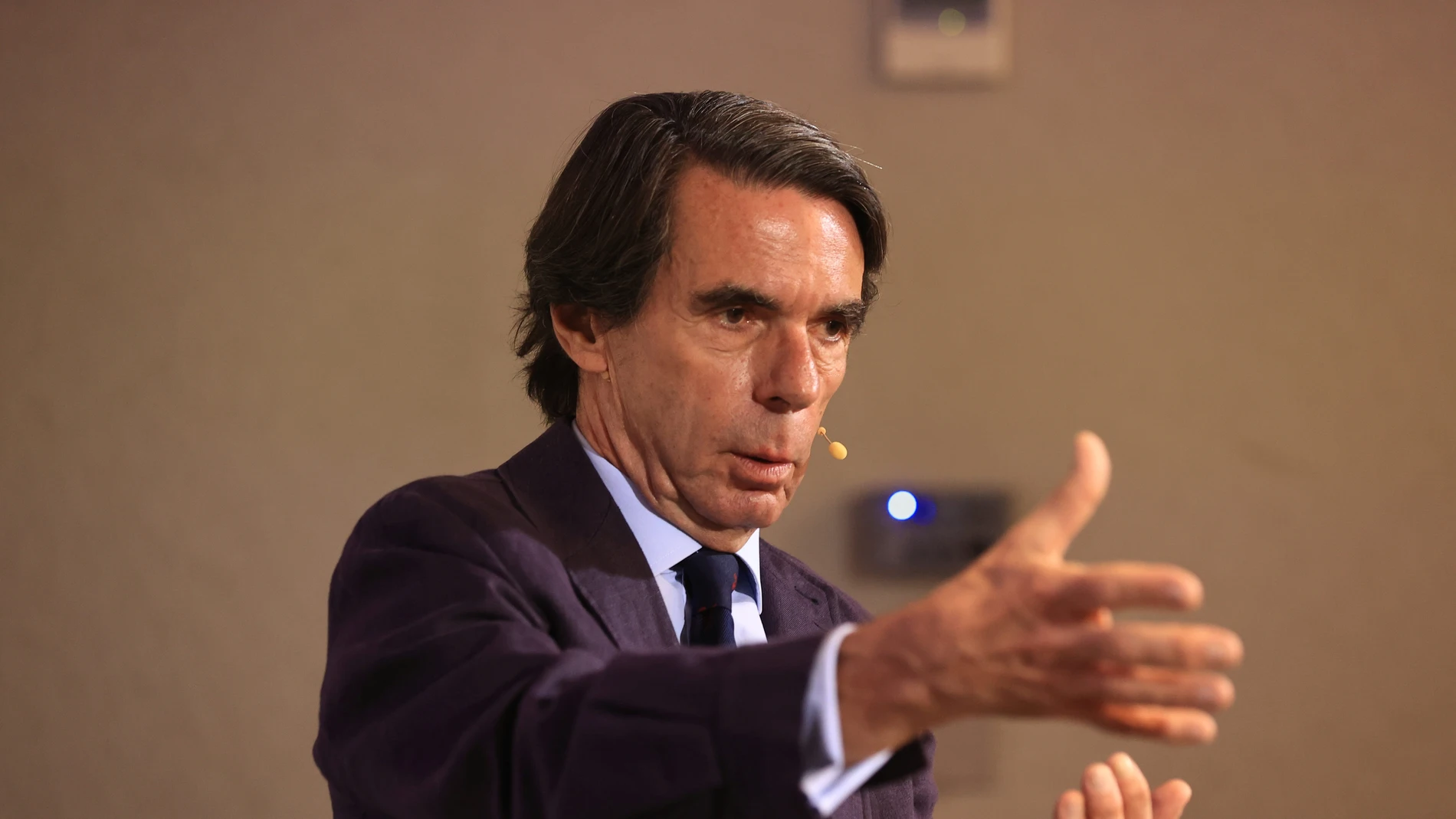 José María Aznar en un acto de IADG.
