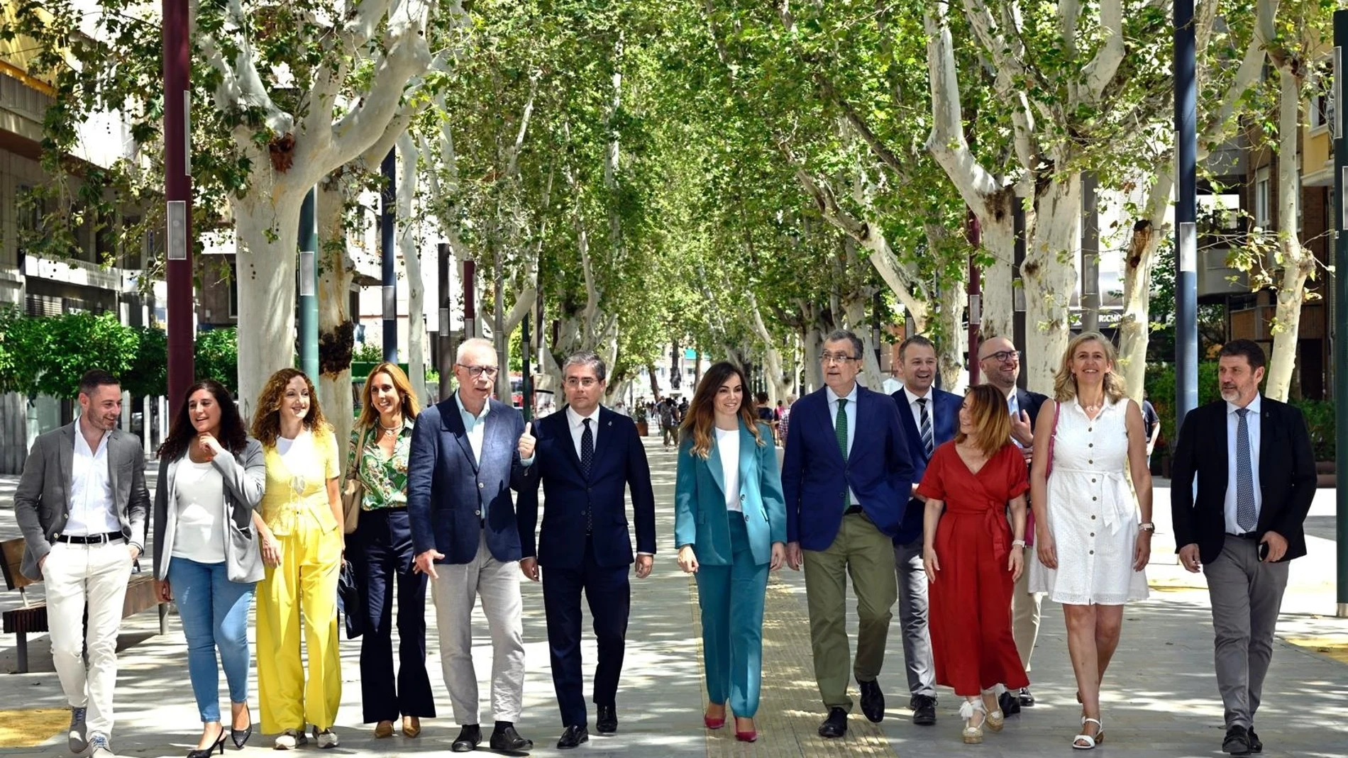 Concejales del equipo de Gobierno del Ayuntamiento de Murcia, encabezados por el alcalde, José Ballesta, cuando se cumple un año de la toma de posesión de la actual Corporación