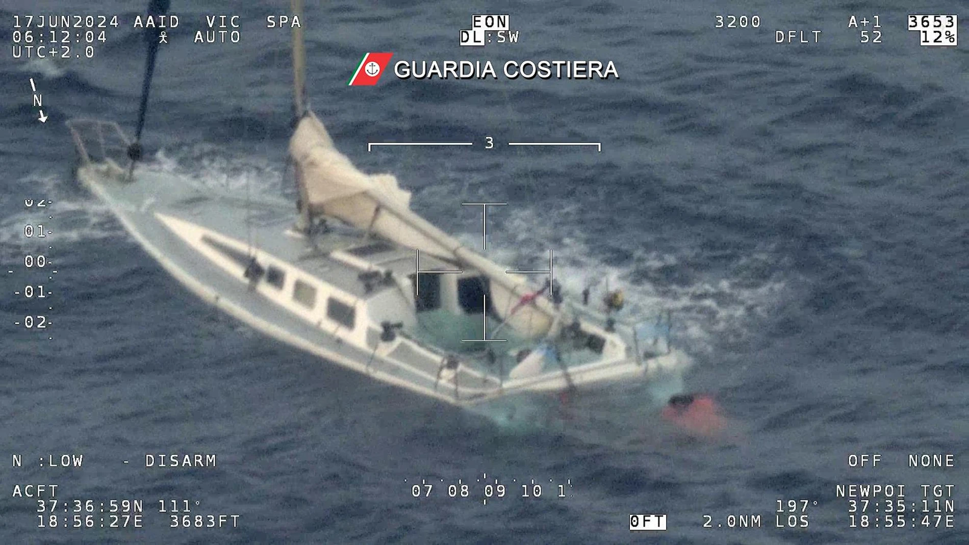 ROMA, 17/06/2024.- Unos cincuenta migrantes están desaparecidos debido al naufragio del velero en el que viajaban cuando se encontraban a unas 120 millas de la costa de Calabria, en el sur de Italia, informan este lunes medios italianos. EFE/ Guardia Costera Italiana SOLO USO EDITORIAL/SOLO DISPONIBLE PARA ILUSTRAR LA NOTICIA QUE ACOMPAÑA (CRÉDITO OBLIGATORIO)