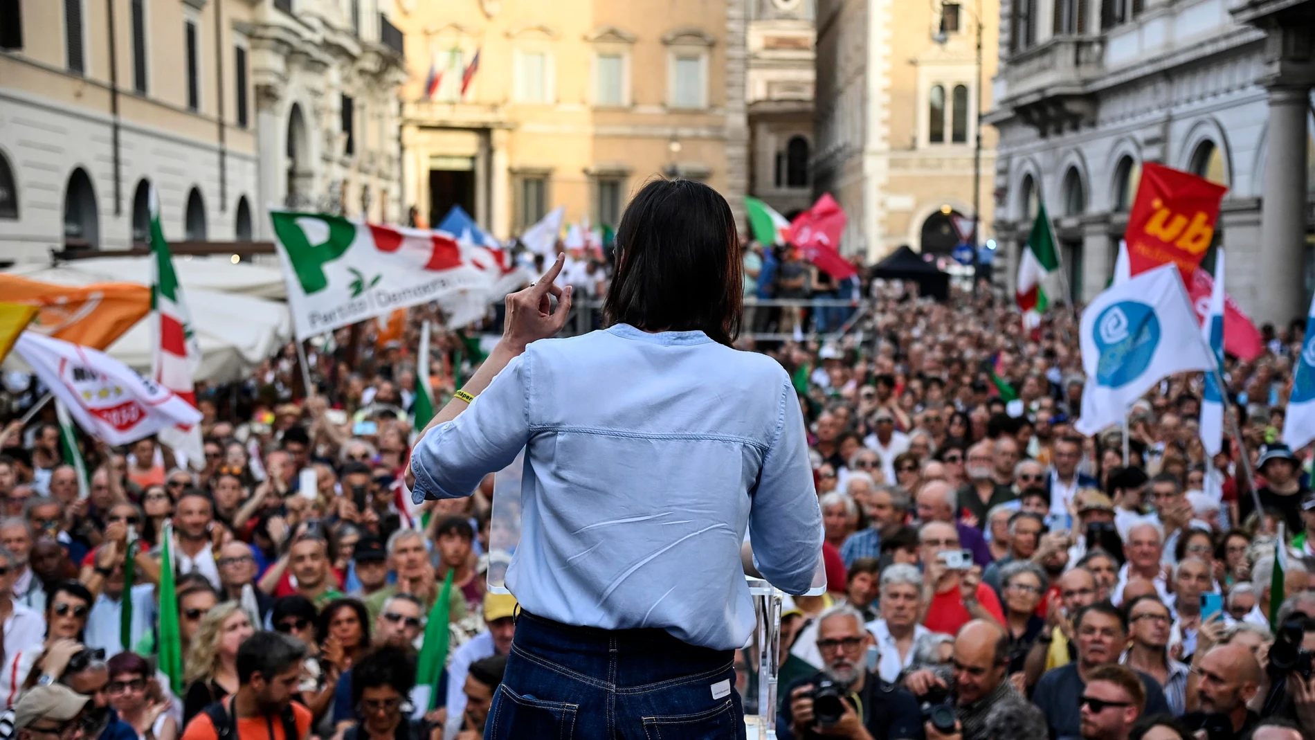 Rome (Italy), 18/06/2024.- Secretary of Italian party Partito Democratico (Democratic Party/PD), Elly Schlein speaks at the demonstration against the reforms of the Premiership and Autonomy promoted by the opposition parties in Rome, Italy, 18 June 2024. (Italia, Roma) EFE/EPA/RICCARDO ANTIMIANI