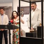 El Museo de Almería exhibe un ataifor y un jarrito de la época nazarí como 'piezas del mes' de junio