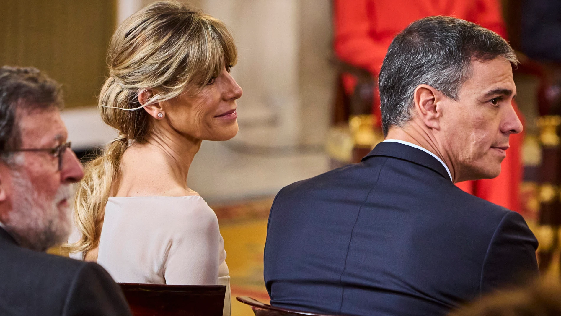 Sus Majestades los Reyes, D. Felipe VI y Doña Letizia acompañados de sus Altezas Reales la Princesa de Asturias, Leonor y la Infanta Doña Sofía asisten al relevo solemne de la Guardia Real, con ocasión del X aniversario de la Proclamación de Su Majestad el Rey.© Alberto R. Roldán / Diario La Razón.19 06 2024