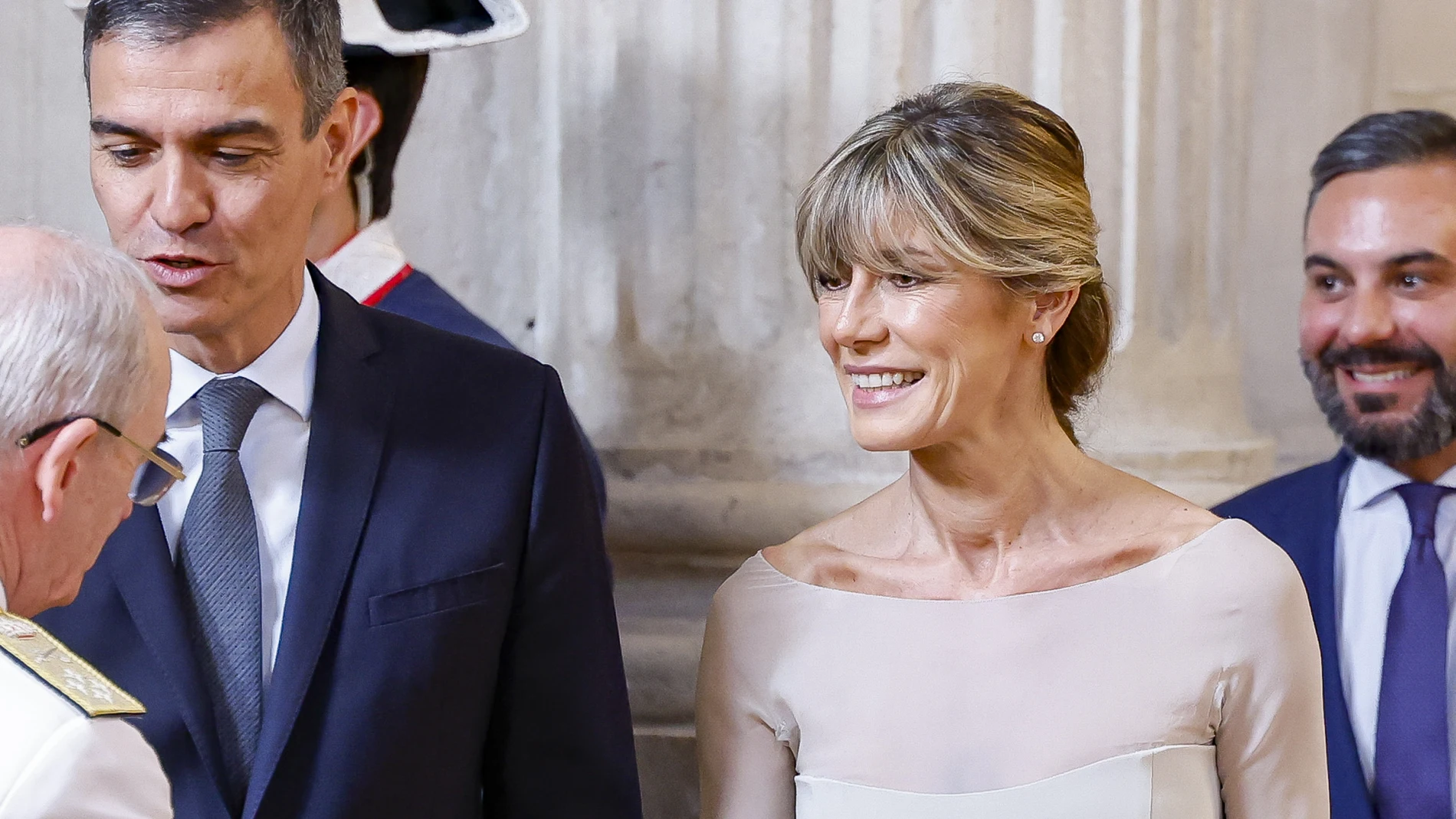 Begoña Gómez y su look en la recepción en palacio del décimo aniversario Felipe VI.
