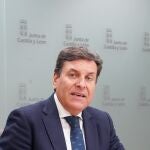 El portavoz de la Junta, Carlos Fernández Carriedo, atiende a la prensa tras el Consejo e Gobierno