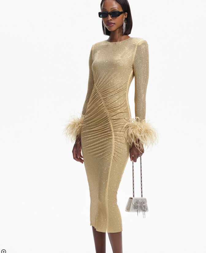 Vestido brillos.