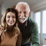 Si una persona ha accedido a una pensión contributiva de jubilación, viudedad o incapacidad permanente entre el 1 de enero de 2016 y el 3 de febrero de 2021 y es padre de dos o más hijos con anterioridad, tiene derecho al complemento