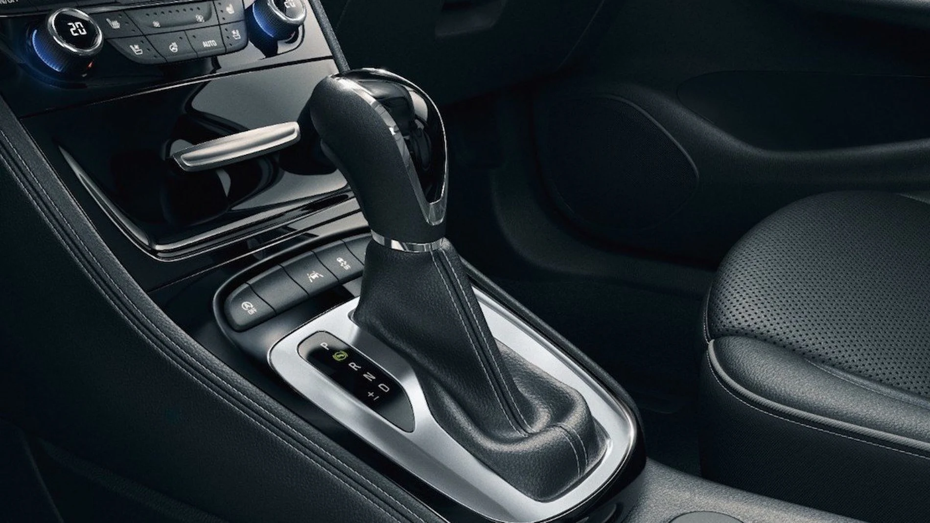 Palanca de cambios de un coche automático.