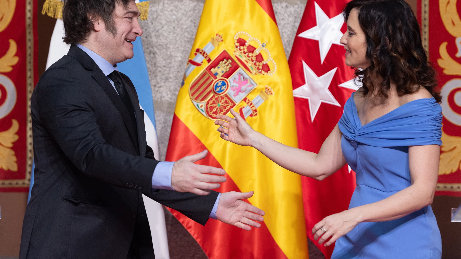 Javier Milei recibe la medalla de la Comunidad de Madrid de manos de Isabel Díaz Ayuso @Gonzalo Pérez Mata