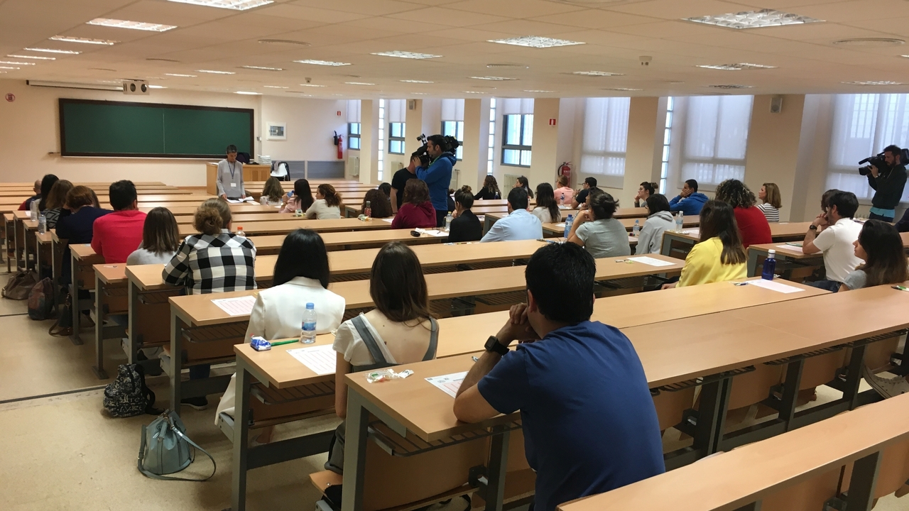 Más de 1.600 opositores se examinan este sábado en Valladolid para trabajar en la Administración de Justicia