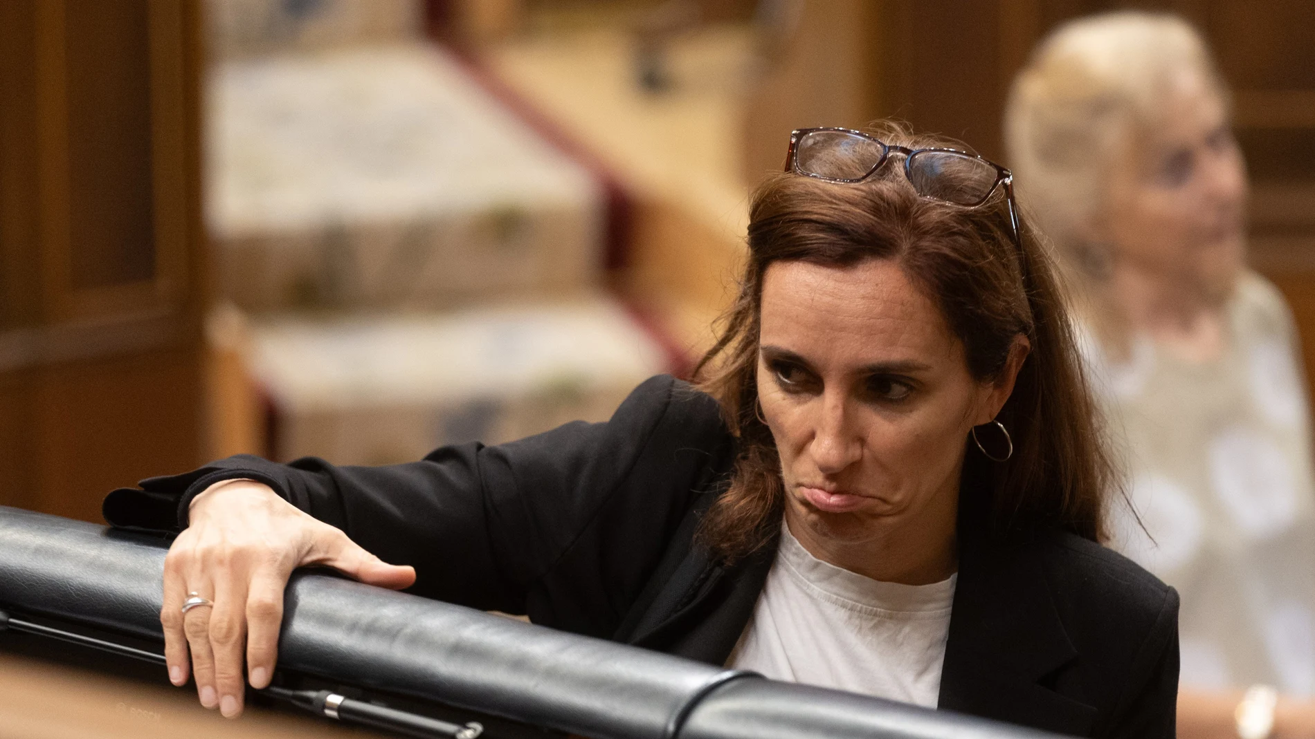 La ministra de Sanidad, Mónica García, durante un pleno en el Congreso de los Diputados.