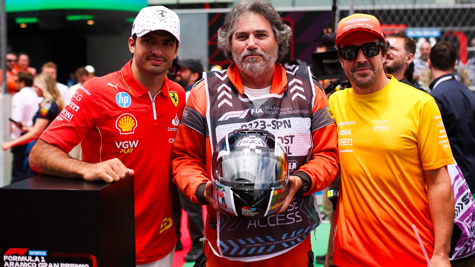 SAINZ Carlos (spa), Scuderia Ferrari SF-24, portrait and ALONSO Fernando (spa), Aston Martin F1 Team AMR24, portrait Marshal Trophy Award during the Formula 1 Aramco Gran Premio de Espana 2024, 10th round of the 2024 Formula One World Championship from June 21 to 23, 2024 on the Circuit de Barcelona-Catalunya, in Montmeló, Spain - Photo Eric Alonso / DPPI AFP7 23/06/2024 ONLY FOR USE IN SPAIN