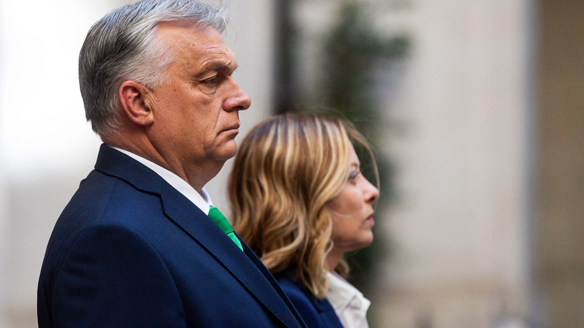 Rome (Italy), 24/06/2024.- Italian Prime Minister Giorgia Meloni (R) welcomes Hungarian Prime Minister Viktor Orban prior their meeting at Chigi Palace in Rome, Italy, 24 June 2024. (Hungría, Italia, Roma) EFE/EPA/ANGELO CARCONI