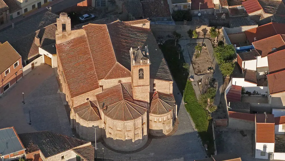 Iglesia de San Juan Bautista en Fresno el Viejo