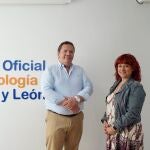 Jaime Gutiérrez, presidente de Copcyl, junto a Nieves Andrés, responsable del Área de Formación del Colegio de Psicólogos de Castilla y León