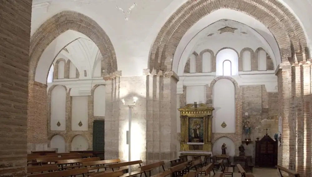 Iglesia de San Juan Bautista en Fresno el Viejo