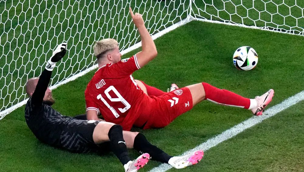 Euro 2024 Soccer Denmark Serbia