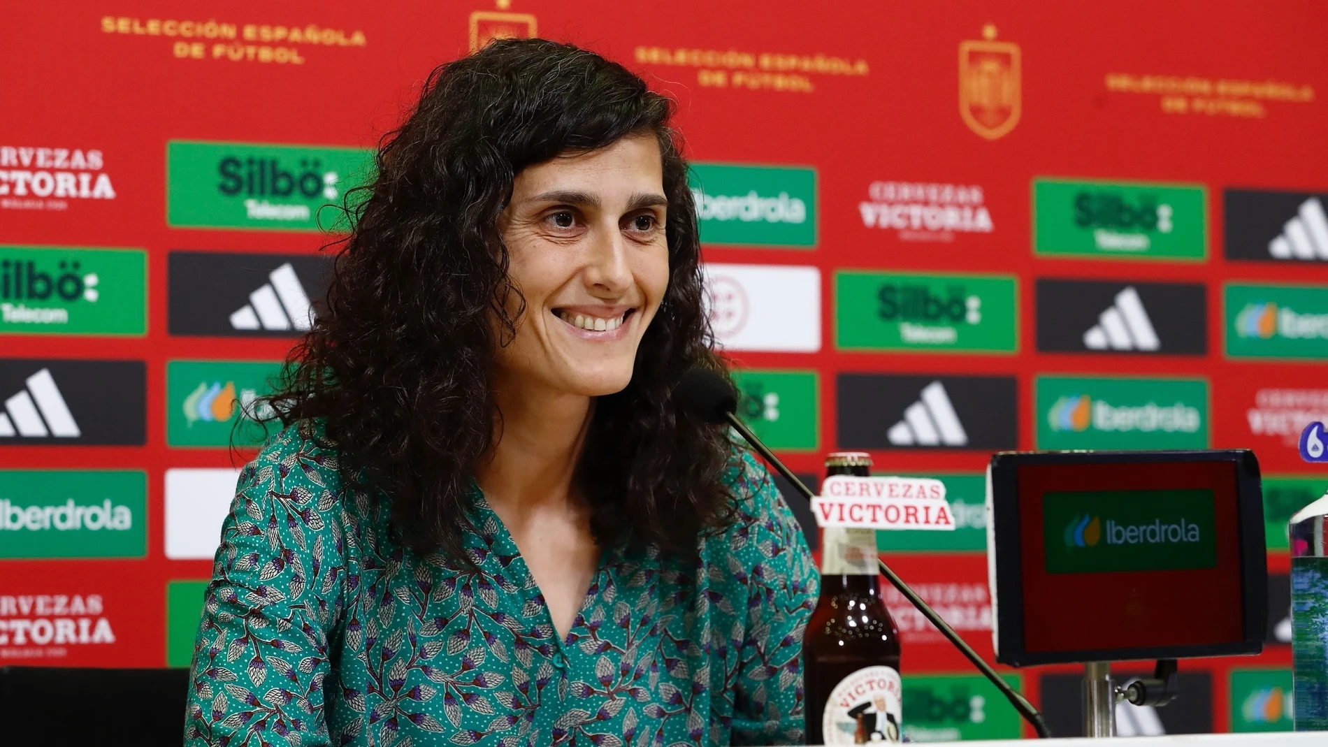 La seleccionadora nacional femenina de fútbol, Montse Tomé, en rueda de prensa. RFEF 25/06/2024