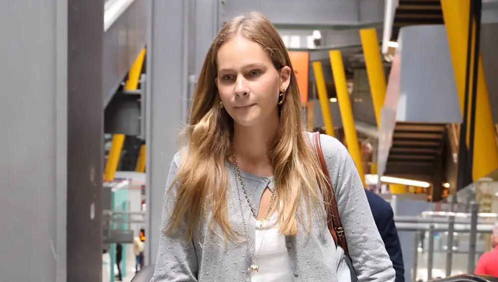 El look de aeropuerto de Irene Urdangarín.