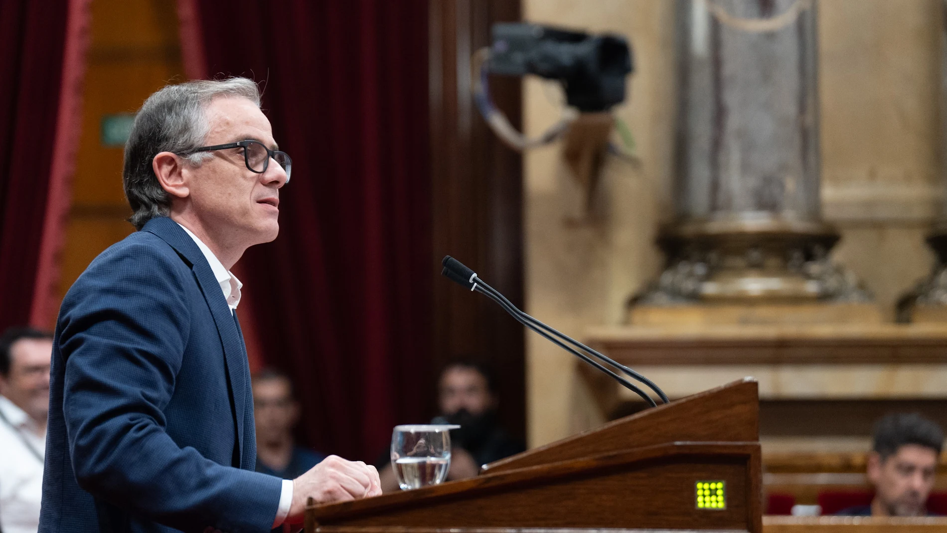 El presidente del ERC en el Parlament, Josep María Jové, interviene durante el pleno del Parlament para comunicar la imposibilidad de proponer un candidato a la Presidencia de la Generalitat, en el Parlament, a 26 de junio de 2024, en Barcelona, Catalunya (España). El Parlament de Catalunya activa hoy la cuenta atrás de dos meses para investir a un presidente de la Generalitat, después de que ningún grupo parlamentario haya reunido los apoyos suficientes. Si antes del 26 de agosto no hay inv...
