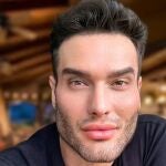 Nostradamus es un adivino francés que lanzó varias profecías que se han ido cumpliendo a lo largo de los años, y muchos de sus seguidores usan su nombre para hablar de otras predicciones